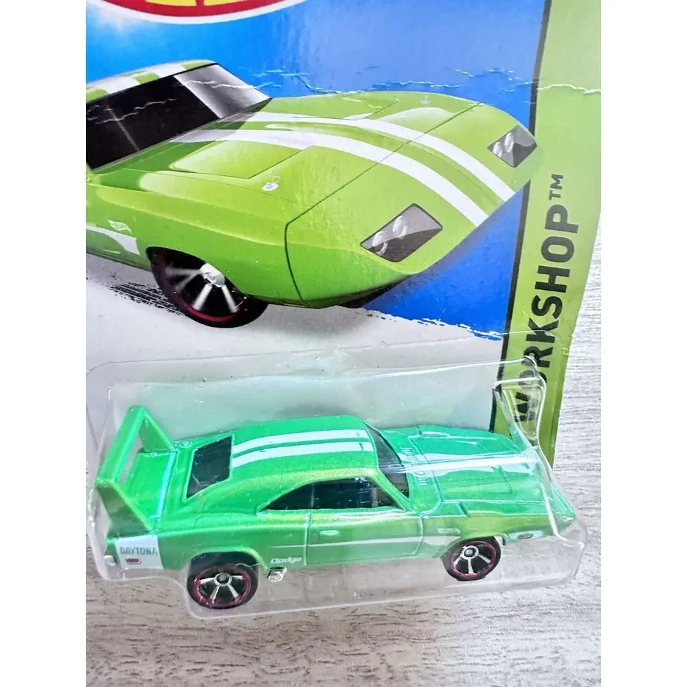 Hot Wheels 2013 HW Workshop '69 Dodge Charger Daytona Green 234/250 Hotwheel H44